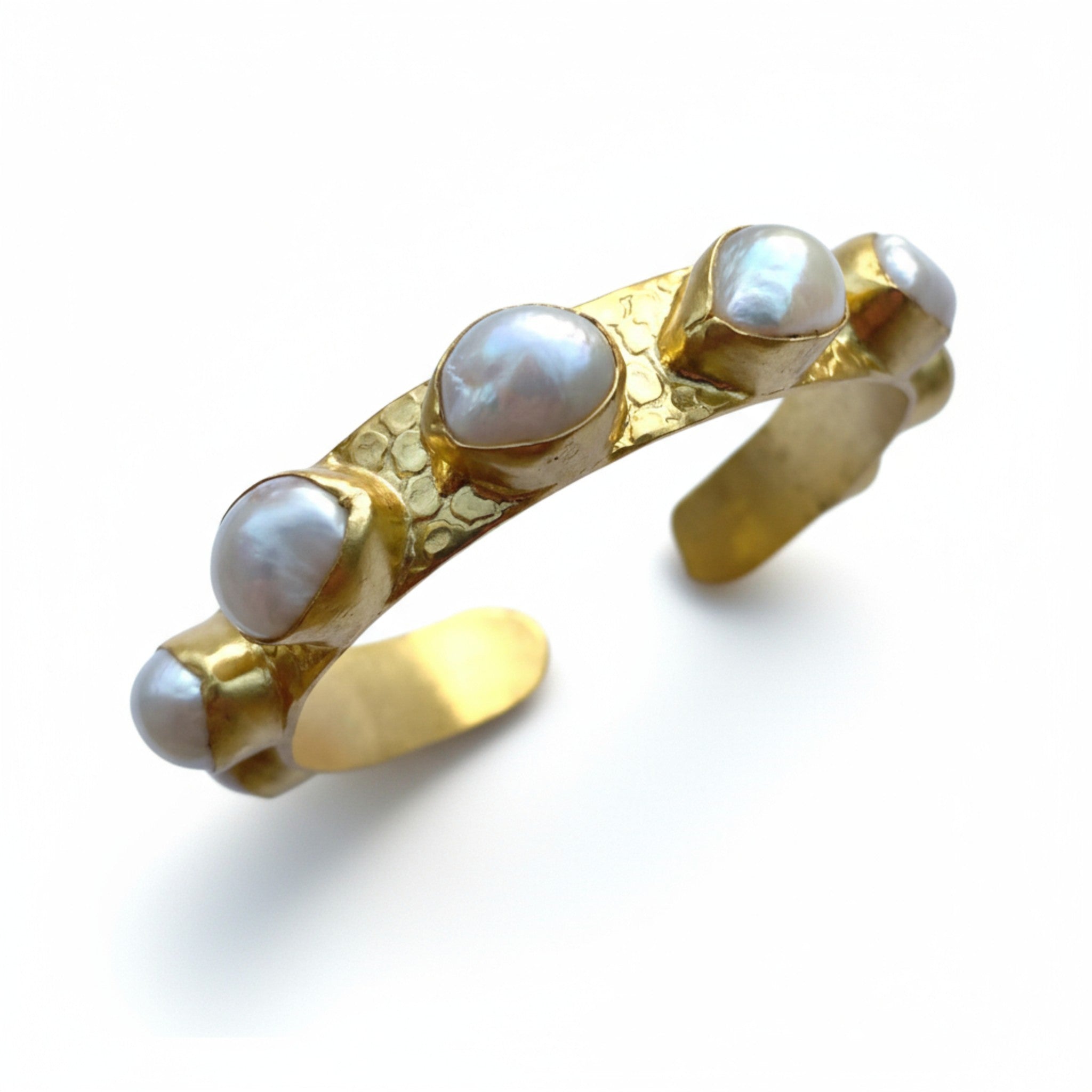 Mesi Baroque Pearl Cuff