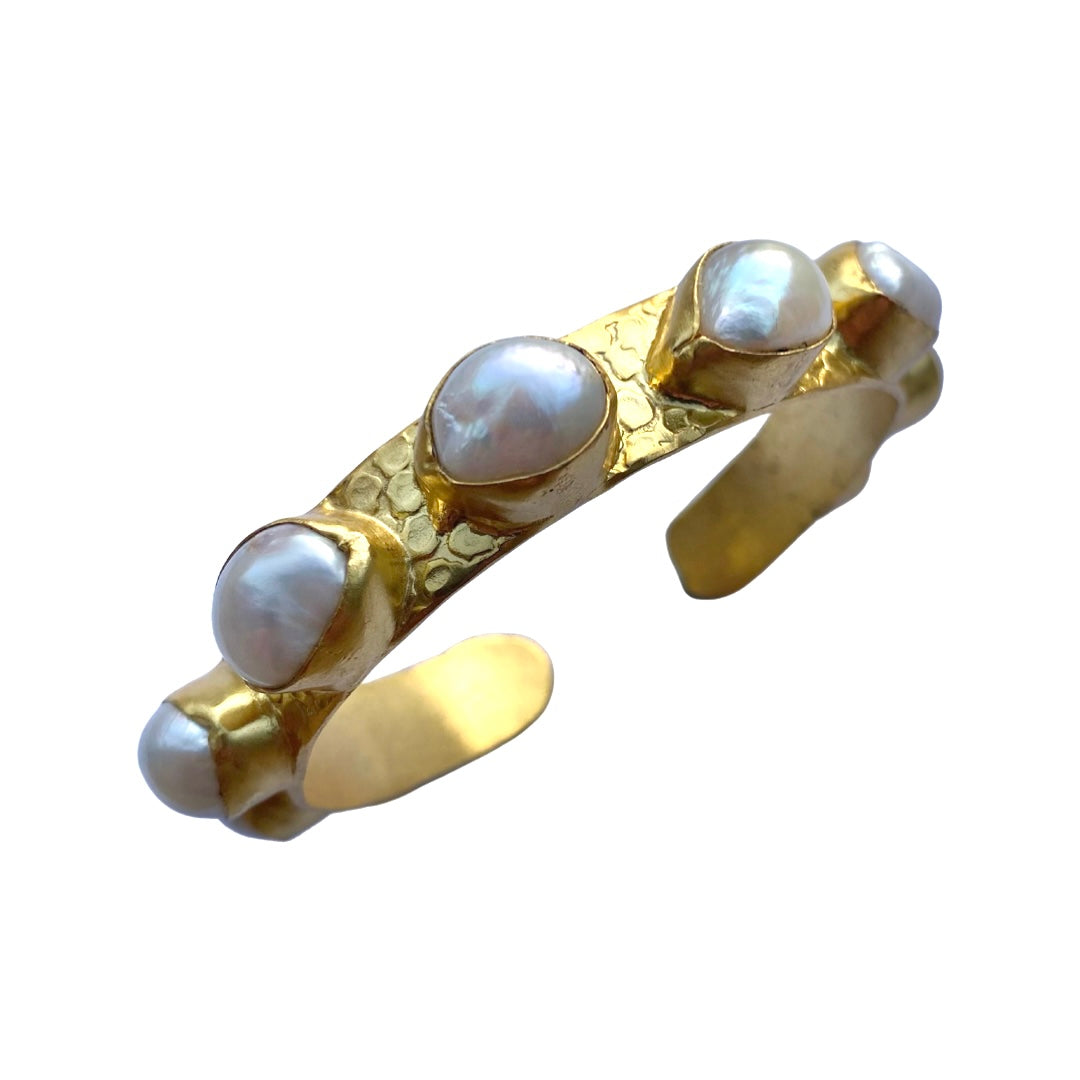 Mesi Baroque Pearl Cuff