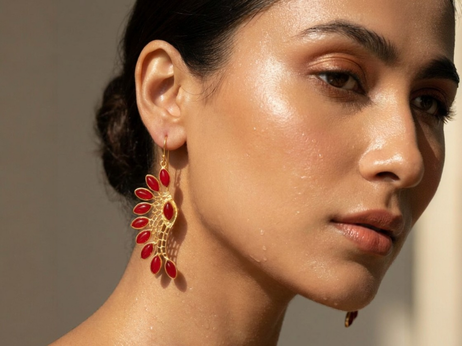 Statement Earrings: How to Find the Pair That’s Made for You