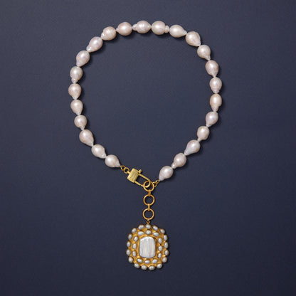 Palais Lumière Necklace