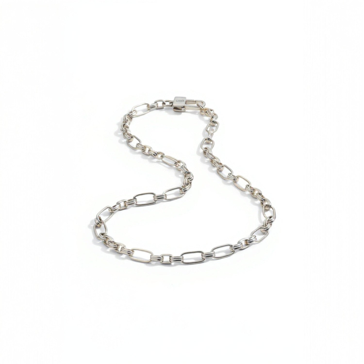 Tania Claire Australia Gilded Treasure 18 inch sterling silver chain necklace with 18K gold plating and unique oval links.
