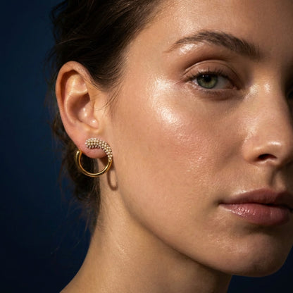 Tania Claire Australia Hera Pearl Hoops: gold-tone open hoop earrings with a curved design embellished with faux pearls.