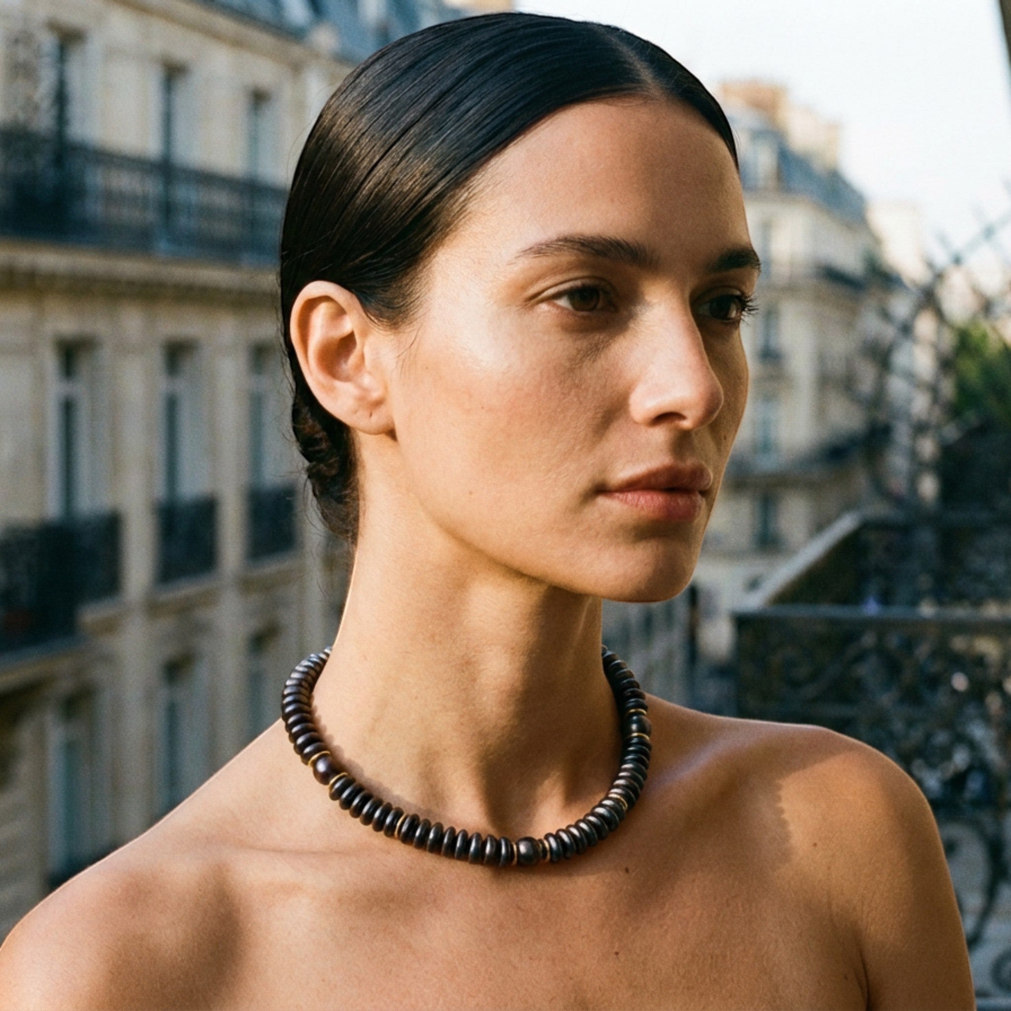 Étoile Noir Necklace iridescent freshwater pearl strand with gold accents – Tania Claire Australia