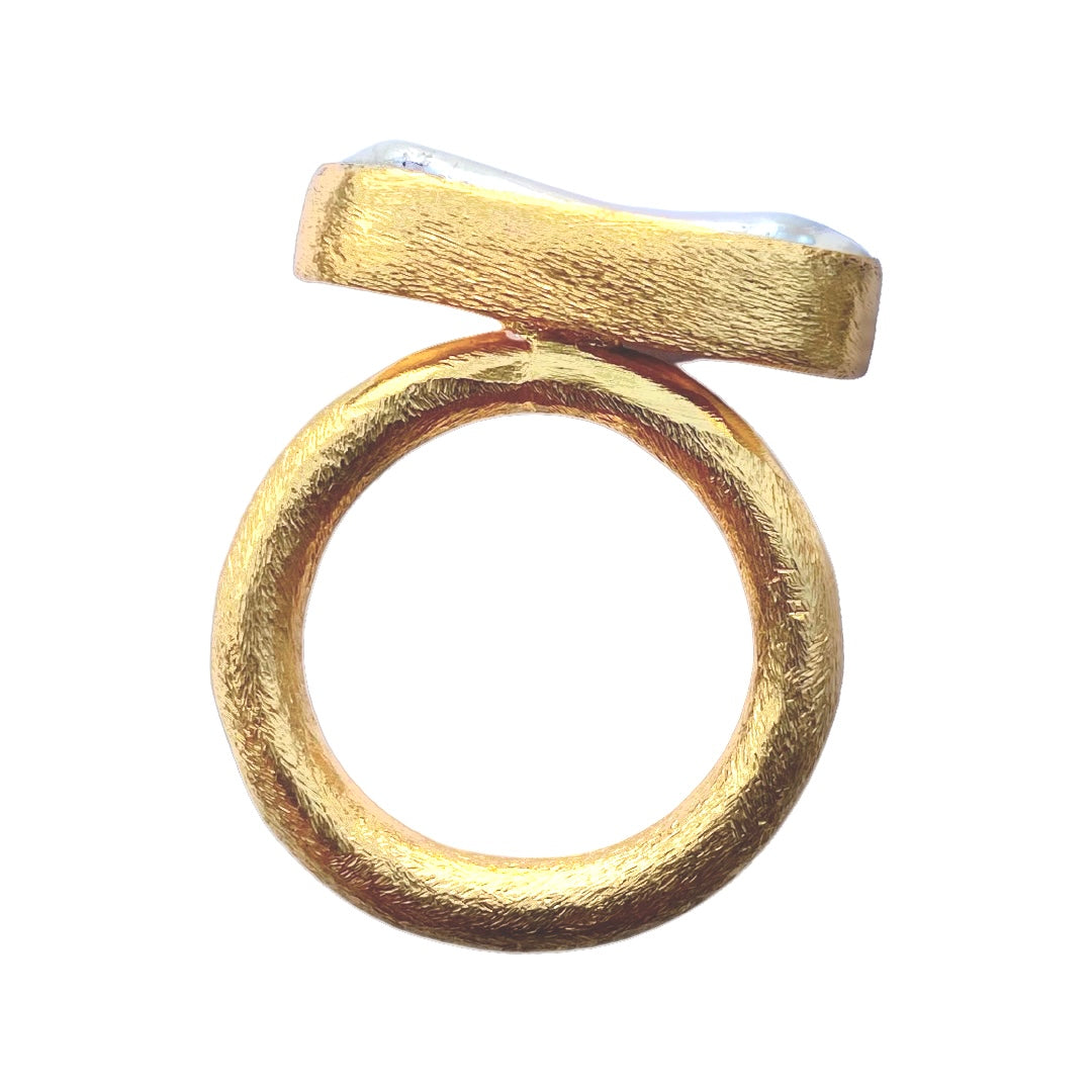 Sienna Pearl Ring in Gold
